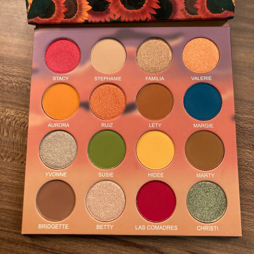 Lurella Cosmetics Eyeshadow palette